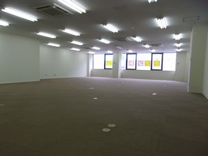 内観@ 入口から全体を見た図